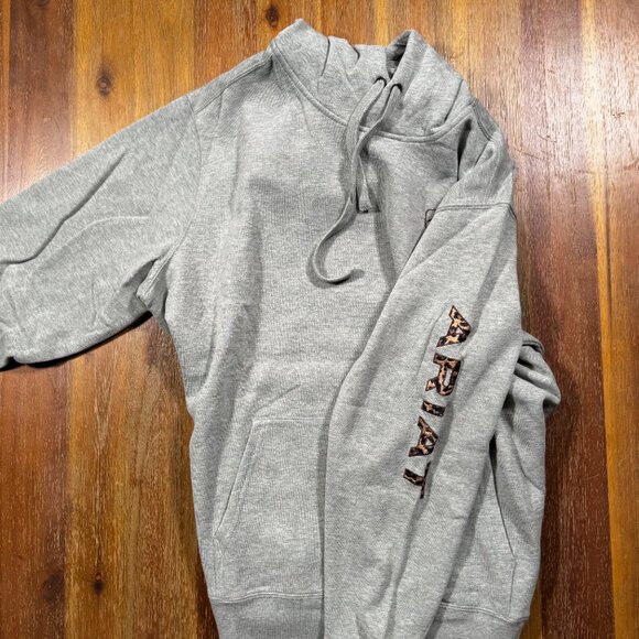 Ariat Women's Boot Barn Exclusive Leopard Print Logo Hoodie - Picture 10 of 13